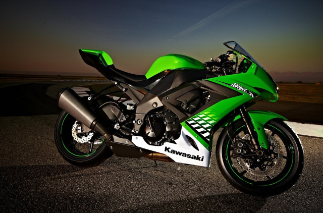 kawasaki-ninja-zx-10_1600x0w.jpg