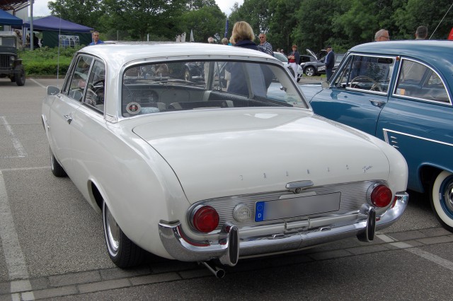 Ford_Taunus_17_m_2012-07-15_13-50-01.JPG