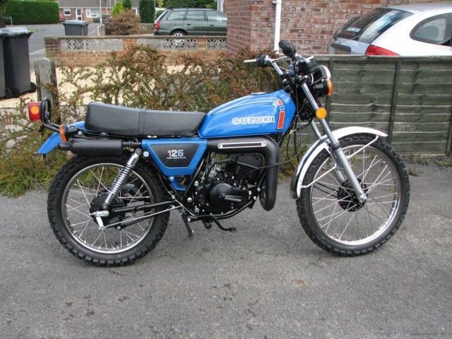 suzukits125 1978.jpg