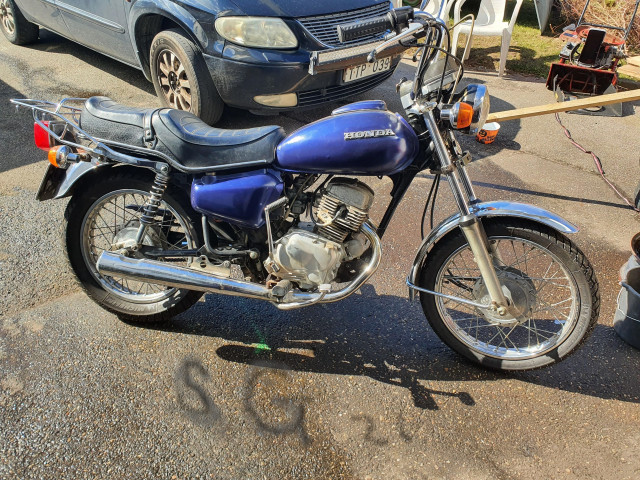 1979 Honda 125T SG och köpa till barn.jpg