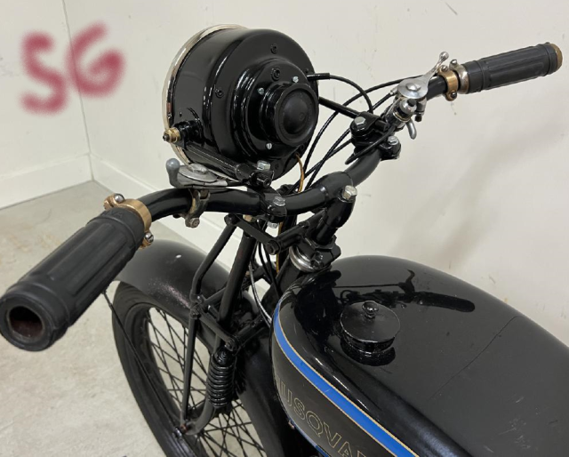 ESGEEs 1929 husqvarna styre.png