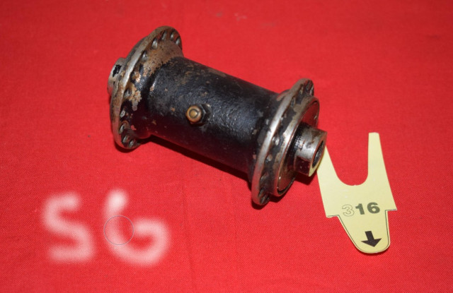 250619 ESGEE har köpt Indian framnav orginal för 4500kr.jpg