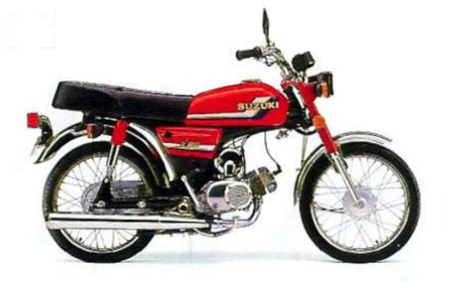 1973 Suzuki A80.jpg