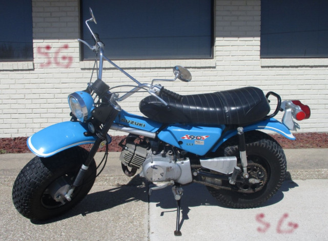 1974 Suzuki RV90 SG hitta på nätet.jpg