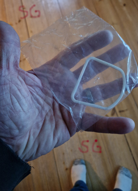 250918 SG tömde brevlådan och där var packning till hastighetsmätaren vdo till Dbs sport.jpg