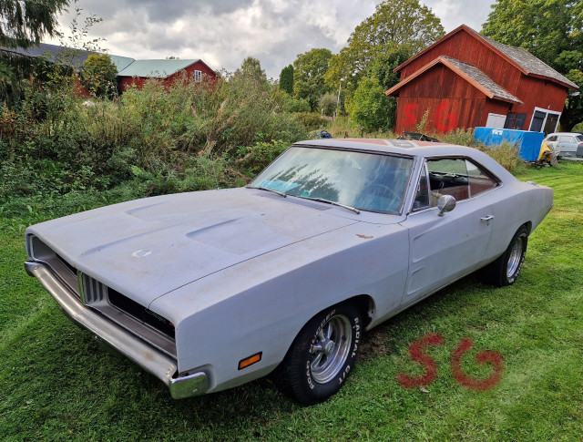 250920 SG tog en tur med min 1969 Dodge Charger RTSE med son med flickvän.jpg