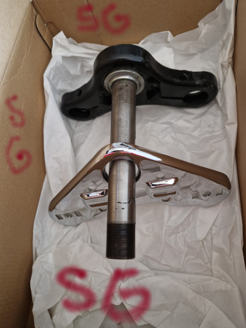 260203 SG och där var min Zundapp GTS 529 krona måste köpa en topp mutter denna.jpg