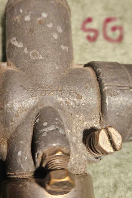 260207 SG nummer på förgasaren som man undrar på 2324 är nummret .jpg