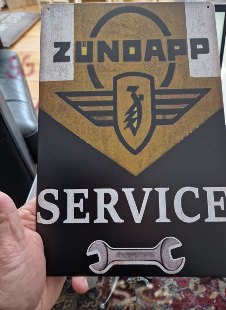 260210 SG tömde postlådan och där var ett tunt paket med mitt fynd för 8kr Zundapp.jpg