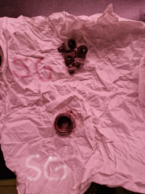 260213 SG efter trasslat upp inslagning där var min topp mutter och kåp fästen Zundapp 529.jpg