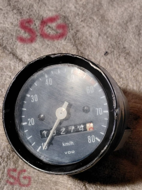 260214 SG vann en knölig hastighetsmätare till samma mätar hus Zundapp GTS för 258kr men fungerade sa Norrman.jpg