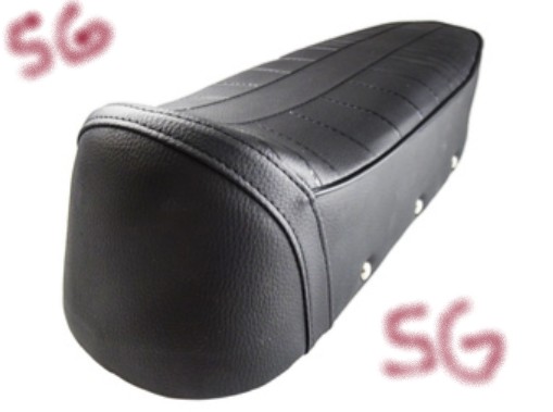 260310 SG har sökt på sadlar hitta denna Mopedfastterna utan logga men är det rätt är frågan.jpg