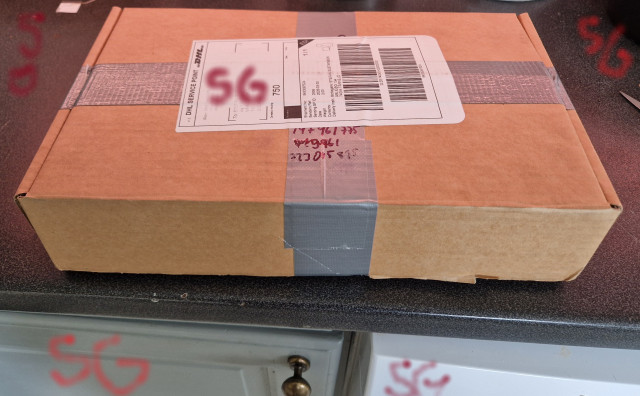 260402 SG fick pling ifrån DHL var bara åka hämta och hämta hem.jpg