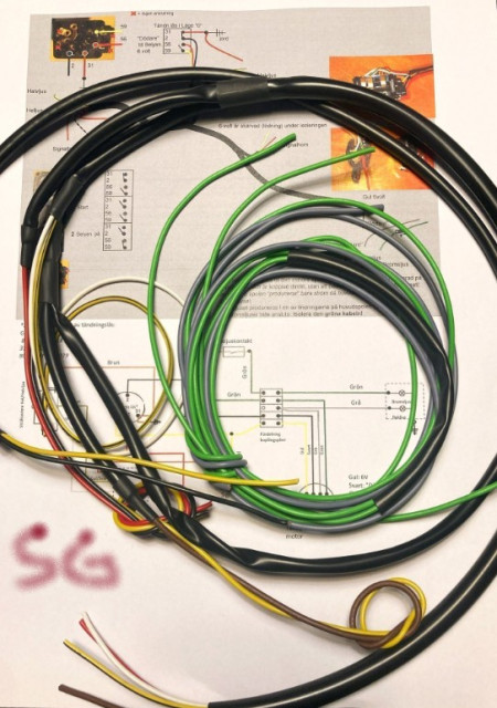 260406 SG vann visseligen ny kabelstam till Zundapp KS50 en så kallad genväg då många säljer delar av elsysem som ser illa ut.jpg