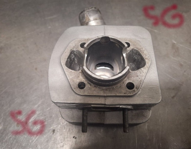 260412 SG vann Zundapp 50cc Cylinder portad och allt för 180kr leveraderad.jpg