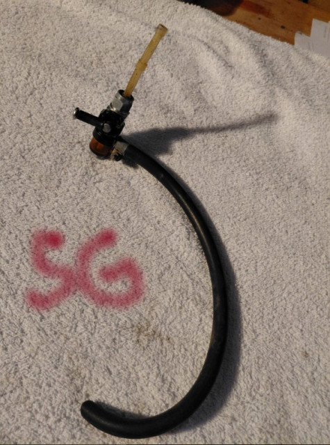 260425 SG kontakta min Norske vän och köpte en 1977 Zundapp  529 bensin kran för har ingen på min tank för 97kr.jpg