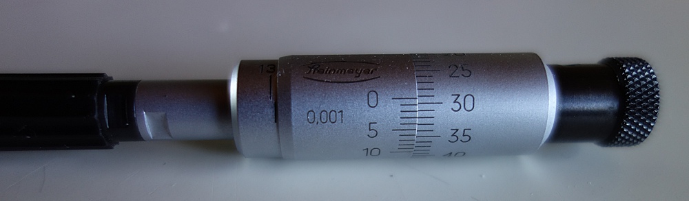 Liten invändig mikrometer.jpg