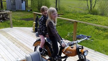 Barnen fick se sidovagnen för första gången..