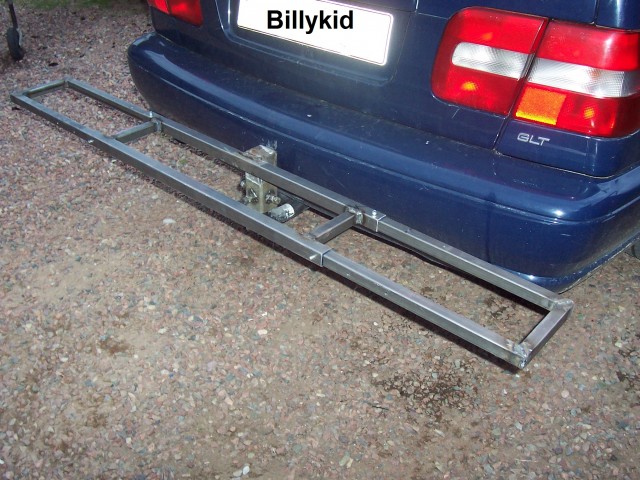 mopedhallar_pa_bil.JPG