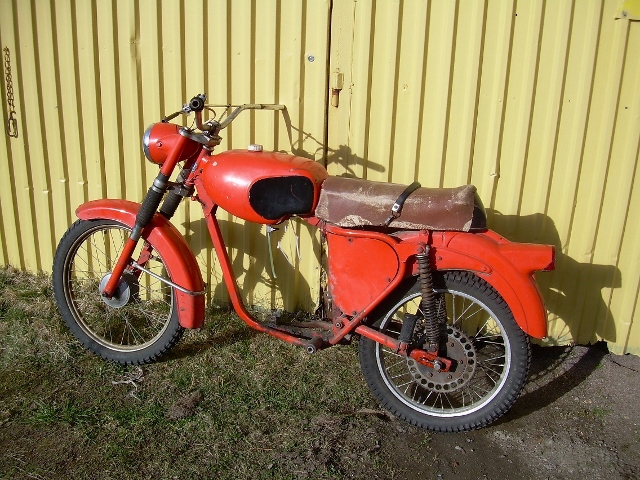 Moped 20120331 001 (640x480).jpg