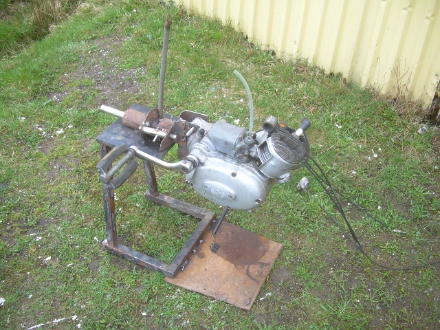 0904 008 (640x480).jpg